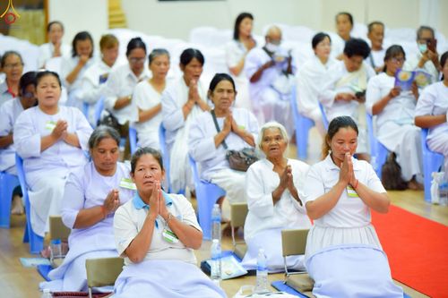 ภาพ No.250036:วันที่ 26-28 กันยายน พ.ศ. 2568 โครงการอบรมอุบาสกแก้ว อุบาสิกาแก้ว รุ่นที่ 3 ตัวแทนทอดกฐินสามัคคีทั่วไทย 30,000 วัด ณ ศูนย์ปฏิบัติธรรมจันทบุรี จ.จันทบุรี