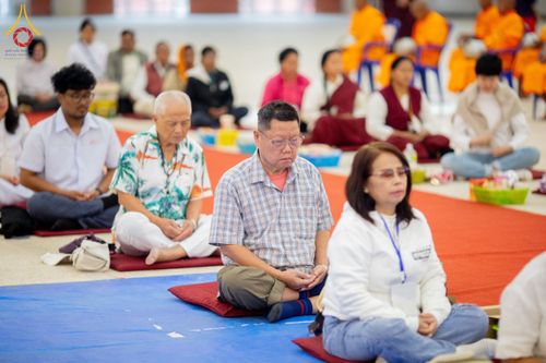 ภาพ No.210172:วันพฤหัสบดีที่ 6 มีนาคม พ.ศ. 2568 ตักบาตรฉลองสามเณรใหม่ โครงการบรรพชาสามเณรท้องถิ่นชาวเนปาล 500 รูป ณ ลุมพินี ประเทศเนปาล