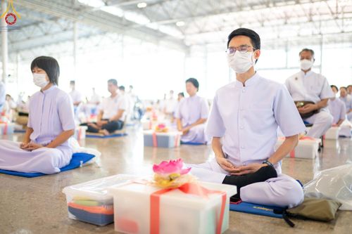 ภาพ No.102370:พิธีถวายอุปกรณ์ทำความสะอาด ณ บ้านแก้วเรือนทองคุณยายอาจารย์ฯ วัดพระธรรมกาย วันเสาร์ที่ 16 ธันวาคม พ.ศ. 2566