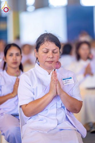 ภาพ No.224190:วันที่ 3-5 พฤษภาคม พ.ศ. 2568  กิจวัตร-กิจกรรมโครงการปฏิบัติธรรมอบรมศีลธรรม “บวชอุบาสิกาแก้ว” ถวายเป็นพระราชกุศล แด่พระบาทสมเด็จพระเจ้าอยู่หัว เนื่องในโอกาสมหามงคล “วันฉัตรมงคล” ณ วัดพระธรรมกาย อ.คลองหลวง จ.ปทุมธานี