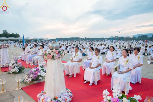 ภาพ No.91633:พิธีทอดผ้าป่า สร้างลานเอนกประสงค์พญานาค 4 ตระกูล จุดประทีปโคมลาน ถวายเป็นพุทธบูชา  สร้างความสว่างไสวให้กับแผ่นดินด้วยแสงธรรม วันอาทิตย์ที่ 29 ตุลาคม พ.ศ. 2566 ณ พุทธอุทยานนานาชาติ จังหวัดหนองคาย