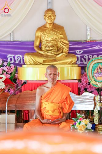 ภาพ No.175262:พิธีทอดปฐมกฐิน ธุดงคสถานวังทรายพูน เขาพนมพาธัมมานุสรณ์ พุทธันดรสุวรรณภูมิ  ต.หนองพระ อ.วังทรายพูน จ.พิจิตร ในโครงการกฐินสามัคคีทั่วไทย 30,000 วัด บูชาธรรม 80 ปี หลวงพ่อธัมมชโย โดยคณะศิษยานุศิษย์วัดพระธรรมกาย วันที่ 14 พฤศจิกายน พ.ศ. 2567