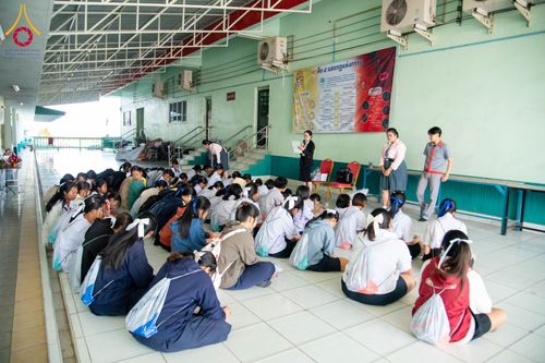 ภาพ No.184338:กิจกรรมวันรวมพลังเด็กดี V-Star ผู้นำฟื้นฟูศีลธรรมโลก ในวันที่ 11 ธันวาคม พ.ศ. 2567 ณ วิทยาลัยเทคโนโลยีบริหารธุรกิจ จังหวัดชัยภูมิ