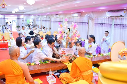 ภาพ No.93482:พิธีทอดกฐินสามัคคี เพื่อสร้างหมู่บ้านปฏิบัติธรรม   ณ ศูนย์ปฏิบัติธรรมท่าม่วง ต.ทุ่งทอง อ.ท่าม่วง จ.กาญจนบุรี  วันเสาร์ที่ 11 พฤศจิกายน พ.ศ. 2566