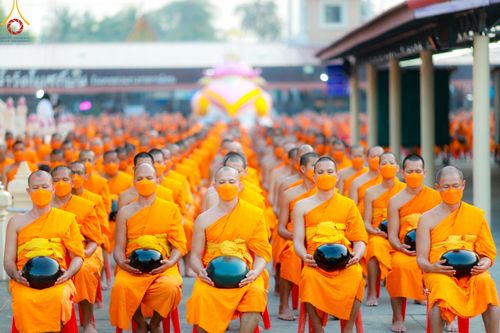 ภาพ No.116016:พิธีตักบาตรพระธรรมยาตรา ณ อนุสรณ์สถานลำดับที่ 4 สถานที่เกิดด้วยกายธรรม วัดโบสถ์(บน) จ.นนทบุรี วันที่ 21 มกราคม พ.ศ. 2567