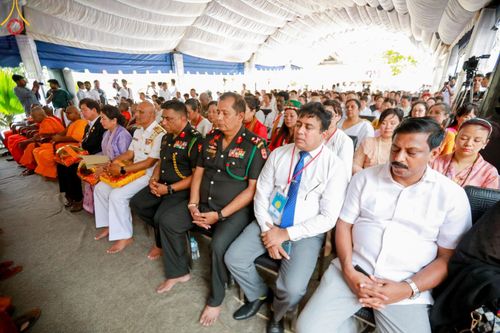 ภาพ No.142496:พิธีถวายมหาสังฆทานพระนานาชาติ 100 รูป ณ วัดนาคทีปะ ราชมหาวิหาร  เกาะนาคทีปะ คาบสมุทร จัฟฟ์น่า จังหวัดเหนือ ประเทศศรีลังกา  วันเสาร์ที่ 22 มิถุนายน พ.ศ. 2567