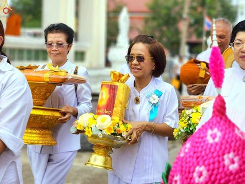 ภาพ No.283037:วันอาทิตย์ที่ 26 ตุลาคม พุทธศักราช 2568 พิธีทอดกฐินสามัคคีทั่วไทย 30,000 วัด  โดยคณะศิษยานุศิษย์ บูชาธรรม 81 ปี  หลวงพ่อธัมมชโย ณ วัดใหญ่ อ.เมือง จ.สมุทรสงคราม