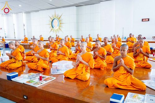 ภาพ No.346140:วันที่ 28 สิงหาคม พ.ศ.2569 พิธีบุพเปตพลี ครั้งที่ 186 ร่วมอุทิศส่วนกุศล แด่หมู่ญาติผู้ล่วงลับไปแล้ว และเป็นปัจจัยสนับสนุน การเผยแผ่พระพุทธศาสนา ณ หอฉันคุณยายอาจารย์ วัดพระธรรมกาย