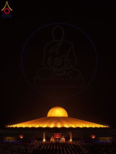 ภาพ No.307174:วันที่ 31 มกราคม พ.ศ. 2569  พิธีจุดประทีปธรรมถวายเป็นพุทธบูชา  และบูชาธรรมมหาปูชนียาจารย์ (ภาพชุดที่ 1) ณ วัดพระธรรมกาย ปทุมธานี ในโครงการธรรมยาตรา กตัญญูบูชา มหาปูชนียาจารย์ พระมงคลเทพมุนี(สด จนฺทสโร) พระผู้ปราบมาร อนุสรณ์สถาน 7 แห่ง ปีที่ 14