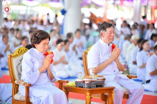 ภาพ No.327155:วันศุกร์ที่ 1 พฤษภาคม พ.ศ.2569 พิธีทอดผ้าป่า โปรยรัตนชาติ ตอกเสาเข็มมงคลต้นแรก สถาปนา “องค์พระเจดีย์เพื่อสร้างสันติภาพโลก” (แห่งแรกของภาคอีสาน) ณ ธุดงคสถานอำนาจเจริญ  อ.เมือง จ.อำนาจเจริญ