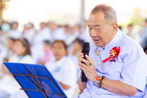 ภาพ No.293325:วันที่ 12 มกราคม พ.ศ. 2569 พิธีทอดผ้าป่าทำนุบำรุงศาสนสถาน ณ วัดพรสวรรค์ อ.สองพี่น้อง จ.สุพรรณบุรี ในโครงการธรรมยาตรา กตัญญูบูชา มหาปูชนียาจารย์ พระมงคลเทพมุนี(สด จนฺทสโร) พระผู้ปราบมาร อนุสรณ์สถาน 7 แห่ง ปีที่ 14