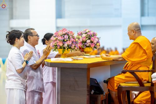 ภาพ No.281099:วันที่ 21 ธันวาคม พ.ศ.2568 พิธีมุทิตาหลวงพ่อทัตตชีโว ณ ห้องแก้วสารพัดนึก วัดพระธรรมกาย