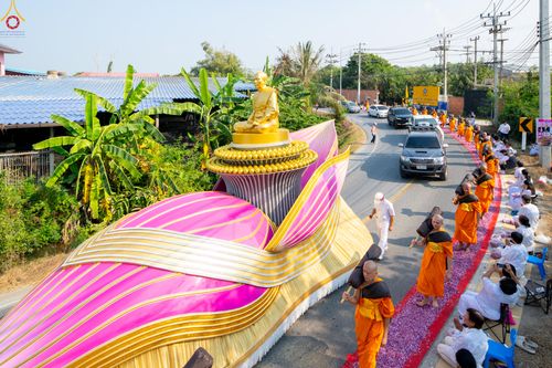 ภาพ No.299475:วันที่ 18 มกราคม พ.ศ. 2569 พิธีต้อนรับพระธรรมยาตรา ณ อนุสรณ์สถานลำดับที่ 5 สถานที่เผยแผ่วิชชาธรรมกายครั้งแรก อนุสรณ์สถานบางปลา วัดบางปลา อำเภอบางเลน จังหวัดนครปฐม ในโครงการธรรมยาตรา กตัญญูบูชา มหาปูชนียาจารย์ พระมงคลเทพมุนี(สด จนฺทสโร) พระผู้ปราบมาร อนุส