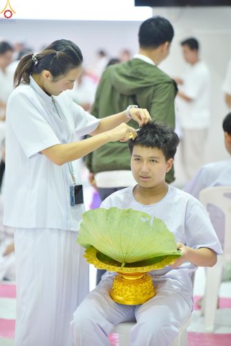 ภาพ No.316814:วันเสาร์ที่ 28 มีนาคม พ.ศ.2569 พิธีปลงผมนาคธรรมทายาท โครงการสามเณรยุวธรรมทายาท รุ่นที่ 34 โครงการสามเณรมัชฌิมธรรมทายาท รุ่นที่ 30 ณ มหารัตนวิหารคด 13 วัดพระธรรมกาย