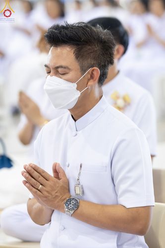 ภาพ No.78924:พิธีตักบาตร ข้าวสารอาหารแห้ง พิธีบูชาข้าวพระ ในวันอาทิตย์ต้นเดือนที่ 2 เมษายน พ.ศ. 2566