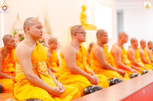 ภาพ No.152229:โครงการอบรมอุบาสก อุบาสิกาแก้ว ตัวแทนทอดกฐิน 30,000 วัด ทั่วไทย ระหว่างวันที่ 6-8 กันยายน พ.ศ. 2567 ณ ศูนย์อบรมเยาวชนกาญจนบุรี