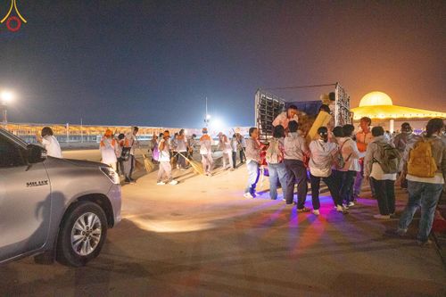 ภาพ No.121921:V.22 ต่อไป การเตรียมงาน เก็บงาน การรับบุญของเจ้าหน้าที่หน่วยงานต่างๆ เพื่อโครงการธรรมยาตรา กตัญญูบูชา มหาปูชนียาจารย์ พระมงคลเทพมุนี (สด จนฺทสโร) พระผู้ปราบมาร อนุสรณ์สถาน 7 แห่ง ปีที่ 12 ระหว่างวันที่ 2 - 31 มกราคม พ.ศ.2567