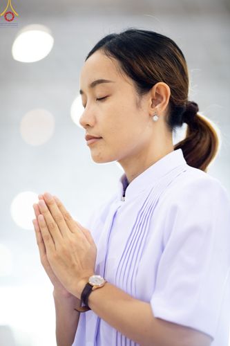 ภาพ No.86990:พิธีตักบาตร , พิธีบูชาข้าวพระ , พิธีจุดเทียนใจ ไฟนิรันดร์ อนันตชัย ในวันอาทิตย์ต้นเดือน 3 กันยายน พ.ศ. 2566 ณ วัดพระธรรมกาย