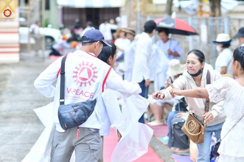 ภาพ No.128788:V.33 รวมพลังเพื่อบางกล่ำ การเตรียมงานของเจ้าหน้าที่หน่วยงานต่างๆ เพื่องานธรรมยาตราอัญเชิญพระบรมสารีริกธาตุ ประดิษฐาน ณ มหารัตนเจดีย์สิริปทุมสวรรค์ (เจดีย์อริยพุทธะ 5 พระองค์) ศูนย์ปฏิบัติธรรมภาคใต้ อ.บางกล่ำ จ.สงขลา ระหว่างวันที่ 9-10 มีนาคม พ.ศ. 2567