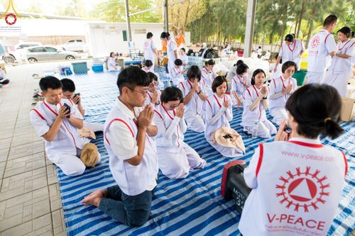 ภาพ No.110143:V.8 พลังทีม การเตรียมงาน เก็บงาน การรับบุญของเจ้าหน้าที่หน่วยงานต่างๆ เพื่อโครงการธรรมยาตรา กตัญญูบูชามหาปูชนียาจารย์ พระมงคลเทพมุนี (สด จนฺทสโร) พระผู้ปราบมาร อนุสรณ์สถาน 7 แห่ง ปีที่ 12 ระหว่างวันที่ 2 - 31 มกราคม พ.ศ.2567