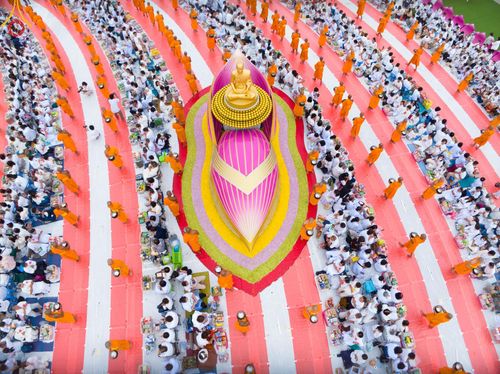 ภาพ No.118617:พิธีตักบาตรพระธรรมยาตรา ปีที่ 12 ณ อนุสรณ์สถานลำดับที่ 5 สถานที่เผยแผ่วิชชาธรรมกายครั้งแรก อนุสรณ์สถานบางปลา จ.นครปฐม วันที่ 25 มกราคม พ.ศ. 2567