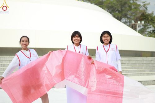 ภาพ No.203119:V.51 สารพัดV สารพัดดี ที่คลองบางนางแท่น ในโครงการธรรมยาตรา กตัญญูบูชา มหาปูชนียาจารย์ พระมงคลเทพมุนี(สด จนฺทสโร) พระผู้ปราบมาร อนุสรณ์สถาน 7 แห่ง ปีที่ 13 ระหว่างวันที่ 2-31 มกราคม พ.ศ. 2568