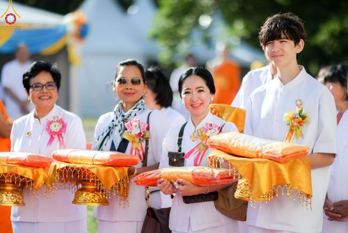 ภาพ No.83812:พิธีเวียนประทักษิณ,พิธีบรรพชาและพิธีอุปสมบทหมู่ ในโครงการอบรมพระธรรมทายาทในทวีปยุโรป  รุ่นที่ 9 วันอาทิตย์ที่ 16 กรกฎาคม พ.ศ. 2566 ณ วัดพระธรรมกายเบเนลักซ์  ประเทศเบลเยียม