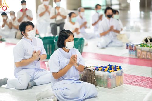 ภาพ No.82878:พิธีตักบาตรฉลองพระบวชใหม่  โครงการธรรมทายาทอุปสมบทหมู่อุดมศึกษา  รุ่นที่50 ภาคฤดูฝน วันเสาร์ที่ 24 มิถุนายน พ.ศ.2566 ณ มหารัตนวิหารคด คอร์ 6 วัดพระธรรมกาย