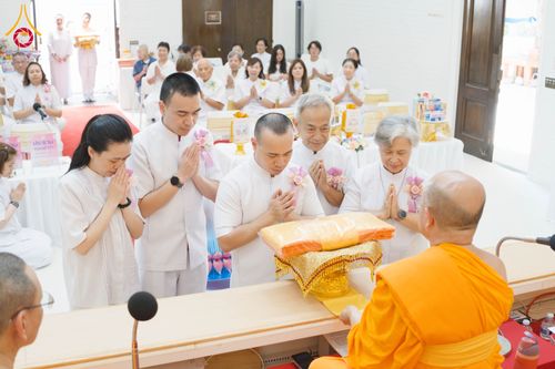 ภาพ No.345996:วันเสาร์ที่ 22 สิงหาคม พ.ศ. 2569  พิธีทอดผ้าป่าเพื่อสร้างอาคาร 84 ปี หลวงพ่อธัมมชโยและถวายคิลานเภสัชเนื่องในวันธรรมชัย  ณ วัดพระธรรมกายแคลิฟอร์เนีย  เมืองอาซูซา ประเทศสหรัฐอเมริกา