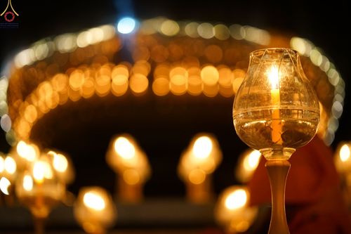 ภาพ No.69525:พิธีจุดประทีปถวายเป็นพุทธบูชา และบูชาธรรมมหาปูชนียาจารย์ ในโครงการธรรมยาตรากตัญญูบูชา มหาปูชนียาจารย์ พระมงคลเทพมุนี(สด จนฺทสโร) พระผู้ปราบมาร ปีที่ 11 ณ อนุสรณ์สถานมหาวิหารพระมงคลเทพมุนี อ.สองพี่น้อง จ.สุพรรณบุรี