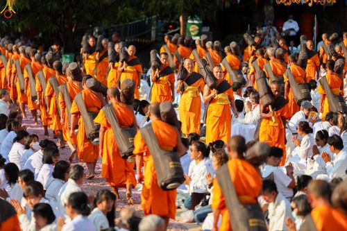 ภาพ No.295298:วันที่ 16 มกราคม พ.ศ. 2569 พิธีต้อนรับพระธรรมยาตรา อนุสรณ์สถานลำดับที่ 4 (ภาพชุดที่ 2) สถานที่เกิดด้วยกายธรรม ณ วัดโบสถ์บน ต.บางคูเวียง จ.นนทบุรี ในโครงการธรรมยาตรา กตัญญูบูชา มหาปูชนียาจารย์ พระมงคลเทพมุนี(สด จนฺทสโร) พระผู้ปราบมาร อนุสรณ์สถาน 7 แห่ง ปี