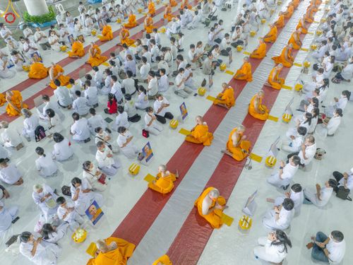 ภาพ No.87853:พิธีบรรพชาอุปสมบท ในโครงการอุปสมบทหมู่บูชาธรรม วันครูผู้ค้นพบวิชชาธรรมกาย ณ วัดพระธรรมกาย ในวันเสาร์ที่ 16 กันยายน พ.ศ.2566