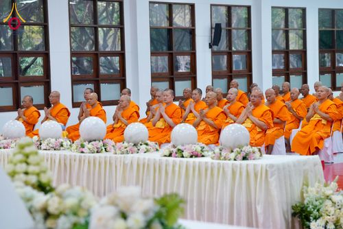 ภาพ No.294297:วันอาทิตย์ที่ 14 ธันวาคม พ.ศ.2568 พิธีเจริญพระพุทธมนต์สมโภชดวงแก้วลูกนิมิตเอก และดวงแก้วนิมิตปฏิบัติธรรม อัญเชิญประดิษฐาน  ณ วัดพระธรรมกายในประเทศสหรัฐอเมริกาและประเทศเยอรมนี 7 แห่ง ณ อาคารปลูกศรัทธา 2 วัดพระธรรมกาย