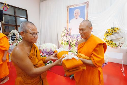 ภาพ No.316281:วันเสาร์ที่ 28 มีนาคม พ.ศ. 2569 พิธีบำเพ็ญกุศล คุณพ่อณรงค์ จินตมากุล  สิริอายุ 99 ปี 11 เดือน โยมบิดา พระครูปลัดรัตนวีรวัฒน์ (รังสฤษดิ์ อิทฺธิจินตโก) ที่ปรึกษาเจ้าคณะจังหวัดปทุมธานี เจ้าอาวาสวัดพระธรรมกาย  ณ ห้องปลูกศรัทธา 2 วัดพระธรรมกาย ปทุมธานี