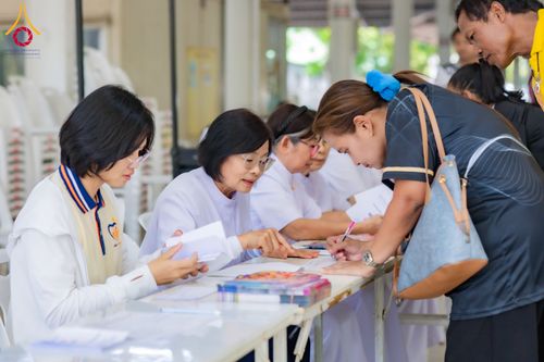ภาพ No.291018:วันจันทร์ที่ 5 มกราคม พ.ศ. 2569  วัดพระธรรมกาย มูลนิธิธรรมกาย  จัดพิธีมอบของขวัญสนับสนุนการจัดกิจกรรมงานวันเด็กแห่งชาติ ประจำปี พ.ศ. 2569 ให้แก่องค์กรภาคีเครือข่ายกว่า 200 องค์กร ณ วัดพระธรรมกาย อ.คลองหลวง จ.ปทุมธานี