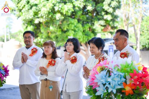 ภาพ No.313015:วันเสาร์ที่ 28 กุมภาพันธ์  พ.ศ. 2569 พิธีทอดผ้าป่าสามัคคีเพื่อสร้างอาคารที่พักสามเณร ณ ศูนย์ปฏิบัติธรรมสวนผึ้ง จ.ราชบุรี