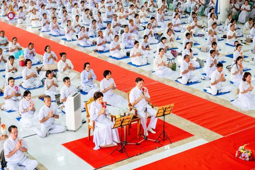 ภาพ No.327295:วันศุกร์ที่ 1 พฤษภาคม พ.ศ.2569 พิธีทอดผ้าป่า โปรยรัตนชาติ ตอกเสาเข็มมงคลต้นแรก สถาปนา “องค์พระเจดีย์เพื่อสร้างสันติภาพโลก” (แห่งแรกของภาคอีสาน) ณ ธุดงคสถานอำนาจเจริญ  อ.เมือง จ.อำนาจเจริญ