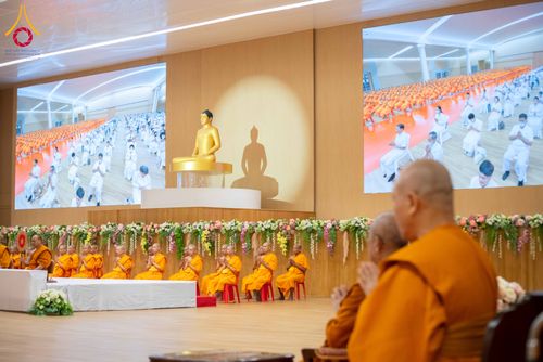 ภาพ No.306487:วันที่ 31 มกราคม พ.ศ. 2569  พิธีบำเพ็ญกุศล 100 วัน เพื่ออุทิศถวายแด่  สมเด็จพระนางเจ้าสิริกิติ์ พระบรมราชินีนาถ พระบรมราชชนนีพันปีหลวง ณ ห้องแก้วสารพัดนึก2 วัดพระธรรมกาย ปทุมธานี