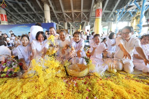 ภาพ No.305969:วันที่ 25 มกราคม พ.ศ. 2569 พิธีต้อนรับพระธรรมยาตรา วัดพระธรรมกาย(ภาพชุดที่ 4) ในโครงการธรรมยาตรา กตัญญูบูชา มหาปูชนียาจารย์ พระมงคลเทพมุนี(สด จนฺทสโร) พระผู้ปราบมาร อนุสรณ์สถาน 7 แห่ง ปีที่ 14