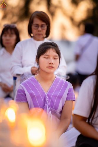 ภาพ No.302260:วันที่ 23 มกราคม พ.ศ. 2569 พิธีจุดประทีปธรรมถวายเป็นพุทธบูชา (ภาพชุดที่ 2) และบูชาธรรมมหาปูชนียาจารย์  ณ อนุสรณ์สถานลำดับที่ 5 สถานที่เผยแผ่วิชชาธรรมกายครั้งแรก อนุสรณ์สถานบางปลา วัดบางปลา อำเภอบางเลน จังหวัดนครปฐม ในโครงการธรรมยาตรา กตัญญูบูชา มหาปูชนีย