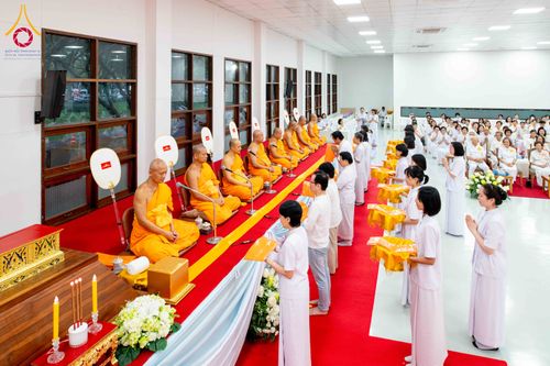 ภาพ No.314922:วันอาทิตย์ที่ 22 มีนาคม พ.ศ. 2569 พิธีบำเพ็ญกุศล คุณพ่อณรงค์ จินตมากุล  สิริอายุ 99 ปี 11 เดือน โยมบิดา พระครูปลัดรัตนวีรวัฒน์ (รังสฤษดิ์ อิทฺธิจินตโก) ที่ปรึกษาเจ้าคณะจังหวัดปทุมธานี เจ้าอาวาสวัดพระธรรมกาย  ณ ห้องปลูกศรัทธา 2 วัดพระธรรมกาย ปทุมธานี