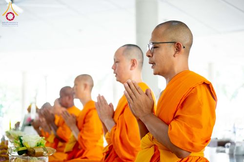 ภาพ No.315413:วันที่ 20 มีนาคม พ.ศ. 2569 พิธีเจริญพระพุทธมนต์ เนื่องในวาระอายุวัฒนมงคล 75 ปี พระเดชพระคุณพระภาวนาธรรมวิเทศ วิ. (ภูเบศ ฌานาภิญโญ) ผู้ช่วยเจ้าอาวาสวัดพระธรรมกาย และเจ้าอาวาสวัดพระธรรมกายเบเนลักซ์ ประเทศเบลเยียม  ณ หอฉันคุณยายอาจารย์ฯ วัดพระธรรมกาย