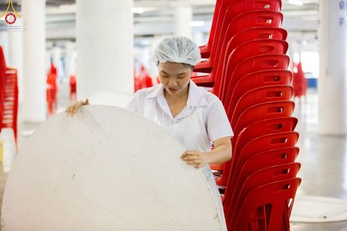 ภาพ No.59011:V.40 ภัตตาหารพระหมื่นวัด เราจัดให้ การปฏิบัติงานของเจ้าหน้าที่และอาสาสมัคร เพื่อรับบุญในการถวายภัตตาหาร แด่คณะสงฆ์ 10,000 กว่าวัดทั่วประเทศ ที่มาร่วมงานวันคุ้มครองโลก จันทร์ที่ 22 เมษายน พ.ศ. 2567 ณ วัดพระธรรมกาย