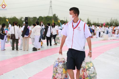 ภาพ No.119579:V.18 ทันทีม การเตรียมงาน เก็บงาน การรับบุญของเจ้าหน้าที่หน่วยงานต่างๆ เพื่อโครงการธรรมยาตรา กตัญญูบูชามหาปูชนียาจารย์ พระมงคลเทพมุนี (สด จนฺทสโร) พระผู้ปราบมาร อนุสรณ์สถาน 7 แห่ง ปีที่ 12 ระหว่างวันที่ 2 - 31 มกราคม พ.ศ.2567