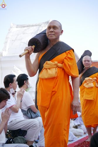 ภาพ No.295420:วันที่ 16 มกราคม พ.ศ. 2569 พิธีต้อนรับพระธรรมยาตรา อนุสรณ์สถานลำดับที่ 4 (ภาพชุดที่ 2) สถานที่เกิดด้วยกายธรรม ณ วัดโบสถ์บน ต.บางคูเวียง จ.นนทบุรี ในโครงการธรรมยาตรา กตัญญูบูชา มหาปูชนียาจารย์ พระมงคลเทพมุนี(สด จนฺทสโร) พระผู้ปราบมาร อนุสรณ์สถาน 7 แห่ง ปี