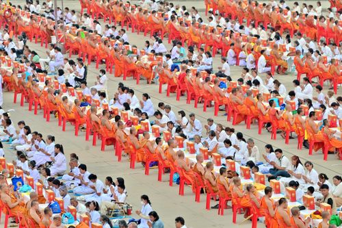 ภาพ No.325058:วันที่ 22 เมษายน พ.ศ.2569 (วันคุ้มครองโลก) พิธีถวายมหาสังฆทาน 40,000 กว่าวัดทั่วประเทศ (ชุดที่ 2) ณ ลานธรรม พระมหาธรรมกายเจดีย์ วัดพระธรรมกาย