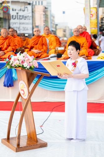 ภาพ No.343145:วันอาทิตย์ที่ 16 สิงหาคม พ.ศ.2569 พิธีตักบาตรพระ 10,000 รูป นานาชาติ ปีที่ 23 คณะสงฆ์ 4 ประเทศ 14 จังหวัดภาคใต้ น้อมถวายเป็นพุทธบูชา ทำบุญเพื่อแม่- พ่อ ณ ถนนนิพัทธ์อุทิศ 3 อ.หาดใหญ่ จ.สงขลา