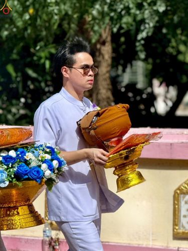 ภาพ No.283068:วันอาทิตย์ที่ 26 ตุลาคม พุทธศักราช 2568 พิธีทอดกฐินสามัคคีทั่วไทย 30,000 วัด  โดยคณะศิษยานุศิษย์ บูชาธรรม 81 ปี  หลวงพ่อธัมมชโย ณ วัดหนองพันเทา อ.สองพี่น้อง จ.สุพรรณบุรี