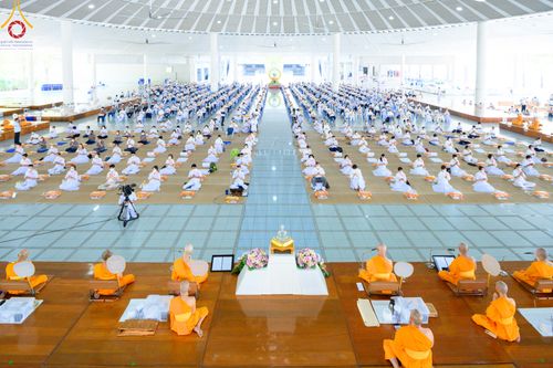 ภาพ No.79430:พิธีบุพเปตพลี ครั้งที่ 133 เพื่ออุทิศบุญกุศลแด่บรรพบุรุษผู้ล่วงลับ วันที่ 5 เมษายน พ.ศ. 2566 ณ วัดพระธรรมกาย