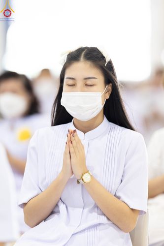 ภาพ No.105509:พิธีปฏิบัติธรรมและพิธีบูชาข้าวพระ ในวันจันทร์ที่ 1 มกราคม พ.ศ. 2567 ณ สภาธรรมกายสากล วัดพระธรรมกาย